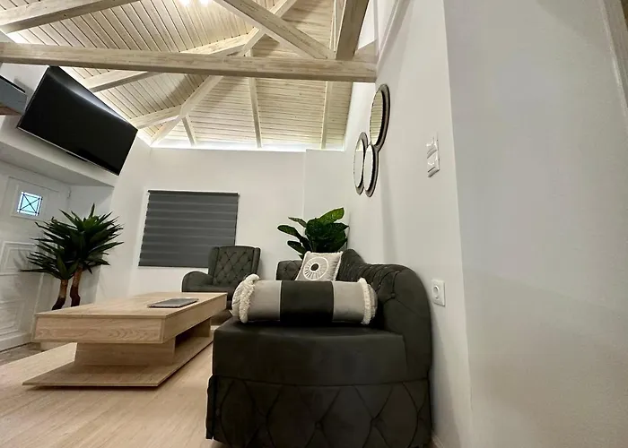 Woodhome * Kalamítsi